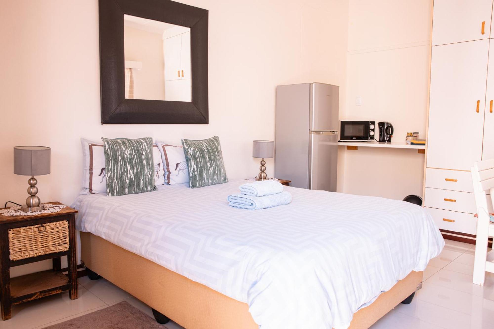 Emerald Bed&Breakfast Windhoek Bagian luar foto