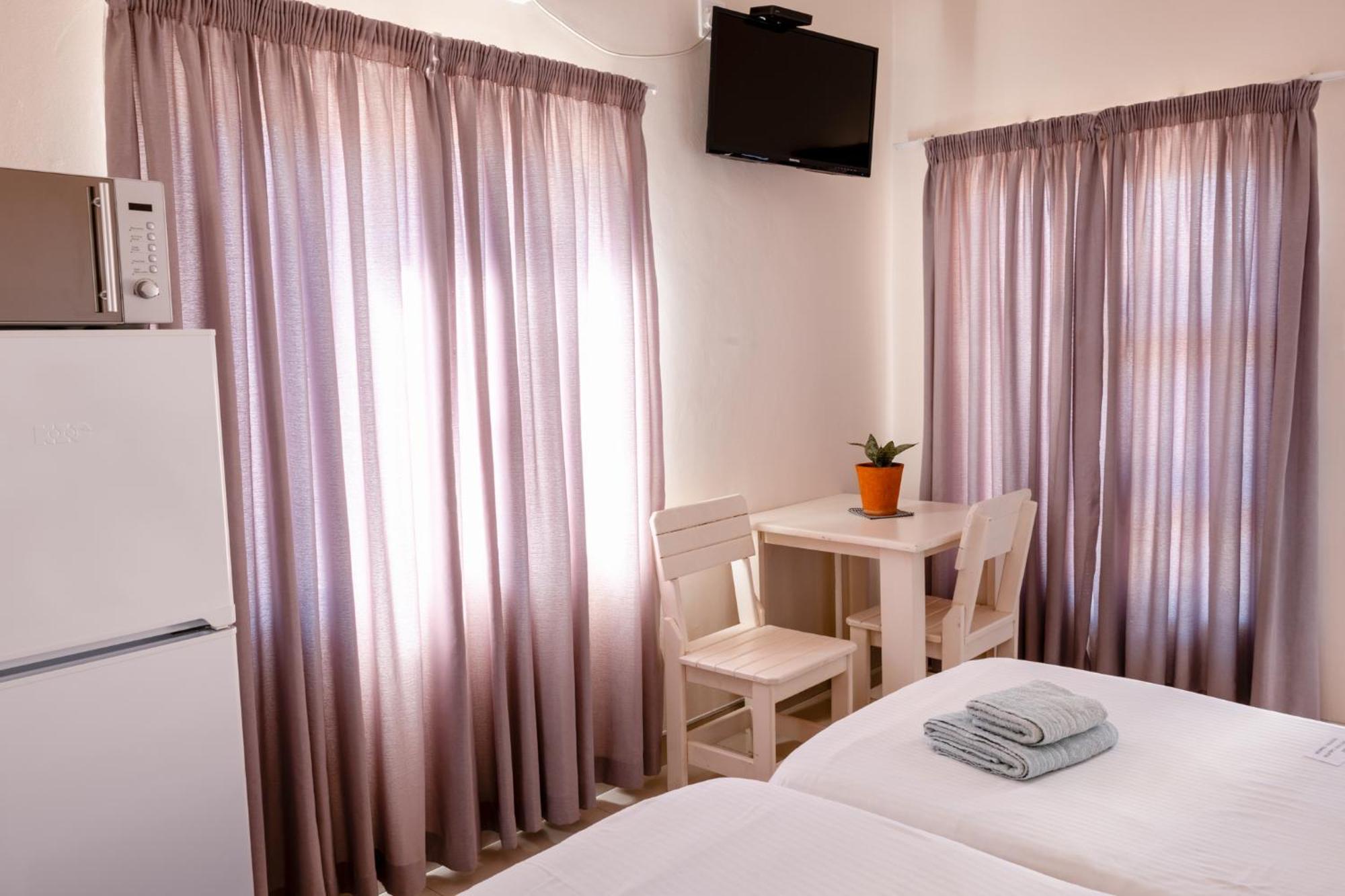 Emerald Bed&Breakfast Windhoek Bagian luar foto