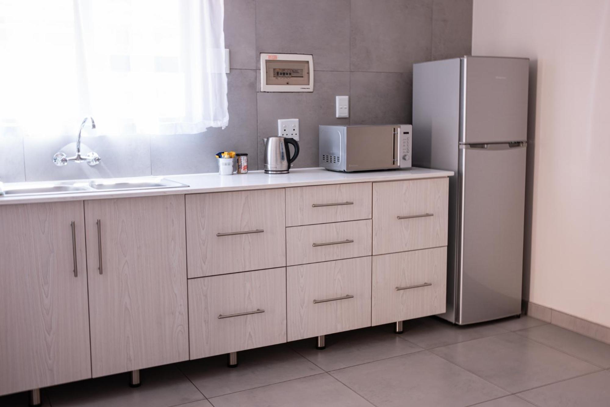 Emerald Bed&Breakfast Windhoek Bagian luar foto